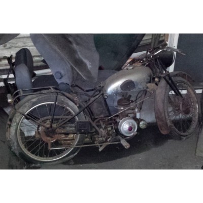 Moto Monet Goyon