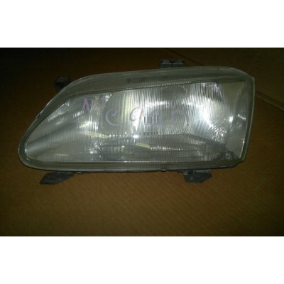 Renault MÉGANE I 10/1995-3/1999, levé přední světlo